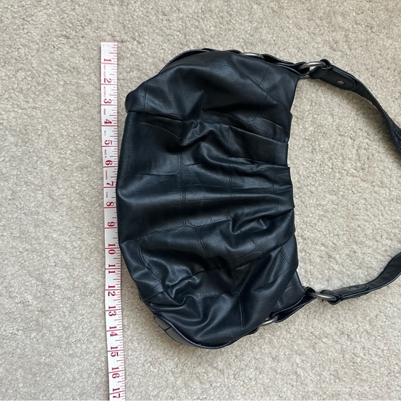 Simply Vera Vera Wang Black Leather Shoulder Bag Purse - Picture 10 of 12